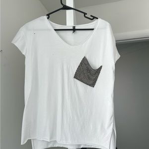 White T Shirt with Diamanté pocket NWT